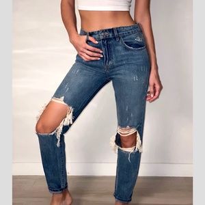 DENIM RIPPED JEANS